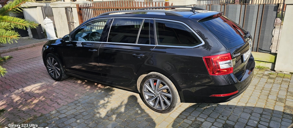 Skoda Octavia cena 62500 przebieg: 148500, rok produkcji 2019 z Sulejówek małe 67